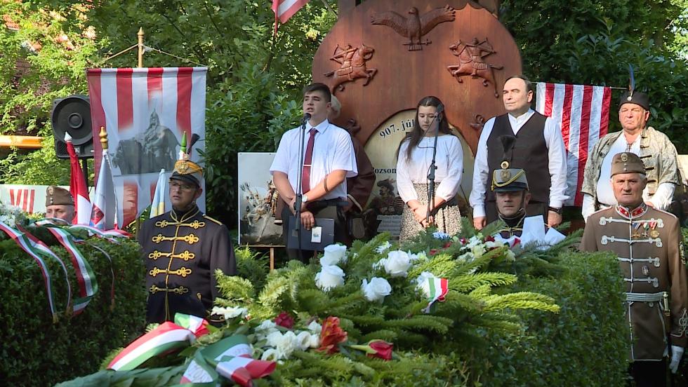 Megemlékeztek az 1116 évvel ezelőtti pozsonyi csatáról Megemlékeztek az 1116 évvel ezelőtti pozsonyi csatáról