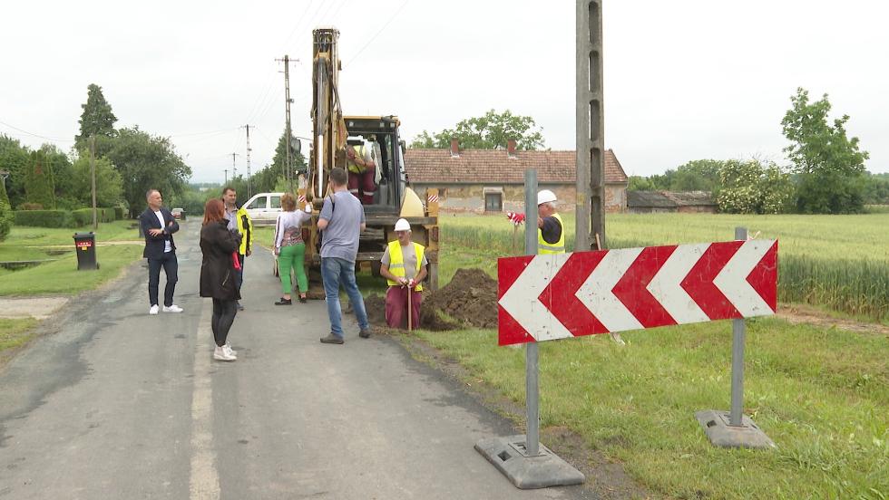 Szennyvízberuházás kezdődött Felsőrajkon és térségében Szennyvízberuházás kezdődött Felsőrajkon és térségében