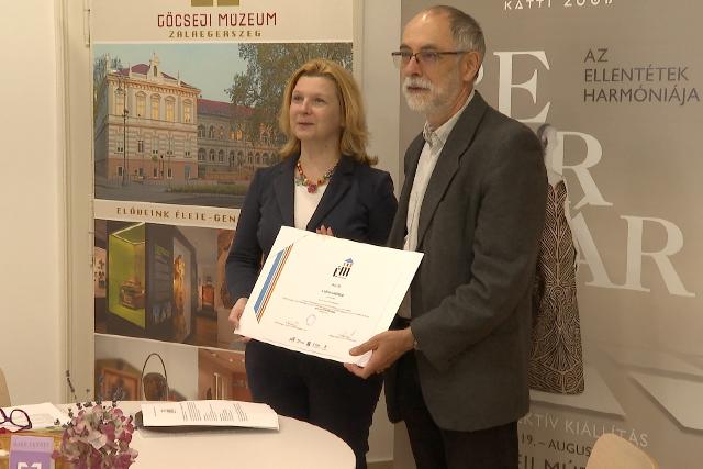 Hazaért a különdíj - bemutatták a Göcseji Múzeum elismerését Hazaért a különdíj - bemutatták a Göcseji Múzeum elismerését