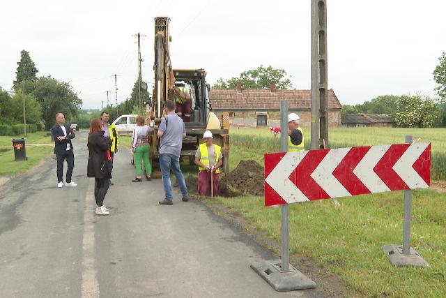 Szennyvízberuházás kezdődött Felsőrajkon és térségében Szennyvízberuházás kezdődött Felsőrajkon és térségében