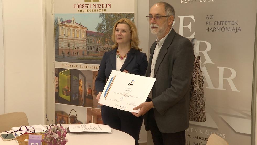 Hazaért a különdíj - bemutatták a Göcseji Múzeum elismerését Hazaért a különdíj - bemutatták a Göcseji Múzeum elismerését