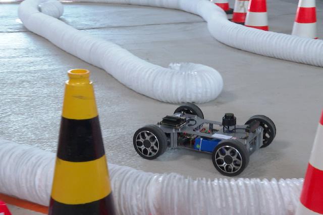 Autonm robotversenyt rendeztek Zalaegerszegen