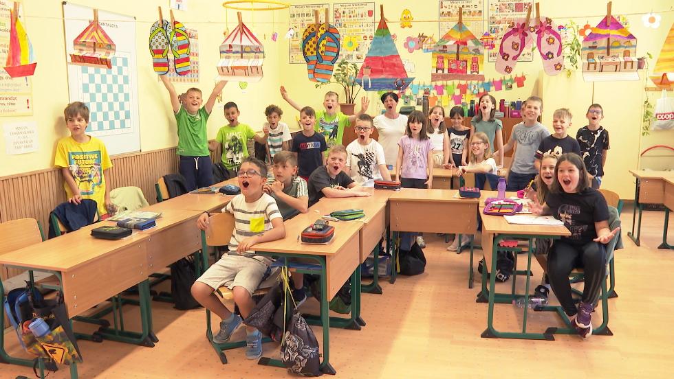 Kezdődik a vakáció - játékos nappal és évzárókkal telt az utolsó tanítási nap a zalaegerszegi iskolákban Kezdődik a vakáció - játékos nappal és évzárókkal telt az utolsó tanítási nap a zalaegerszegi iskolákban