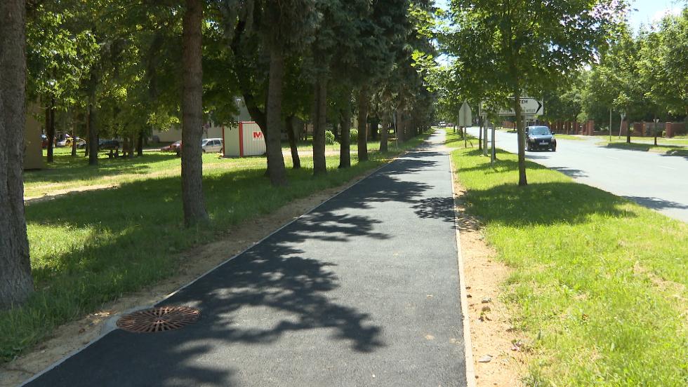 Fejlesztések Landorhegyen - közel 500 méter járdaszakasz újult meg az elmúlt időszakban Fejlesztések Landorhegyen - közel 500 méter járdaszakasz újult meg az elmúlt időszakban