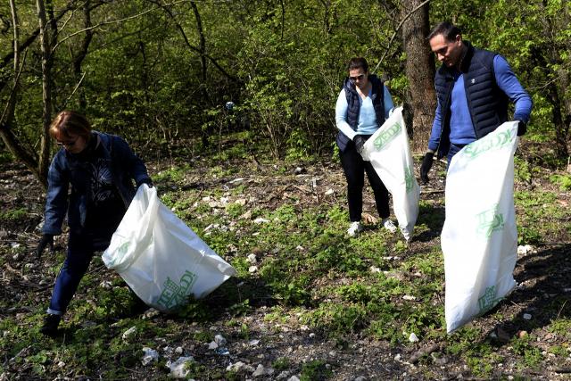 Elindult az országos TeSzedd! akció – jövő péntekig gyűjtik a szemetet Elindult az országos TeSzedd! akció – jövő péntekig gyűjtik a szemetet