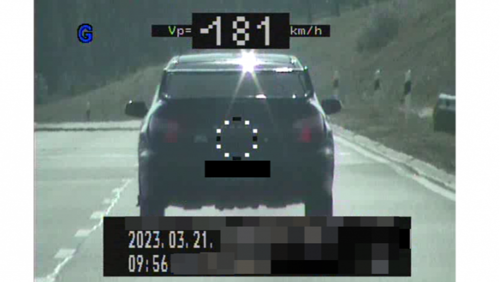 Duplázott - 181 km/h-val száguldott egy sofőr Zalában Duplázott - 181 km/h-val száguldott egy sofőr Zalában