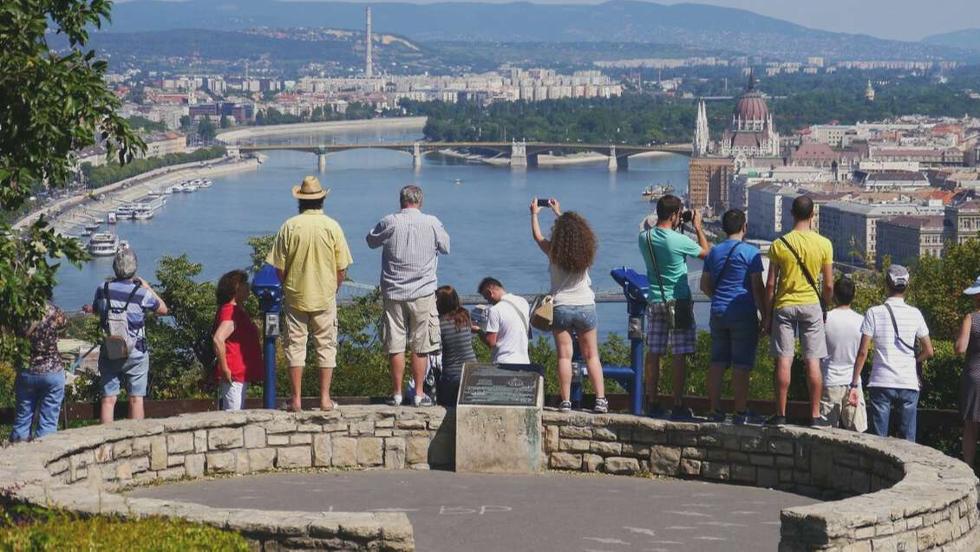 Áprilistól újra kell fizetni a turizmusfejlesztési hozzájárulást Áprilistól újra kell fizetni a turizmusfejlesztési hozzájárulást