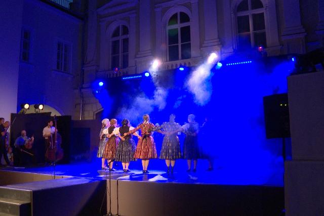 A Zalai Táncegyüttes műsorával zárult hétfőn este a KvártélyházNyár 17. évada A Zalai Táncegyüttes műsorával zárult hétfőn este a KvártélyházNyár 17. évada