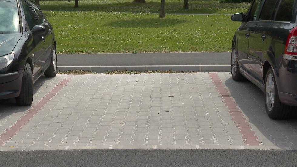 Megújult az út-, és járdaburkolat a Klapka utcában Megújult az út-, és járdaburkolat a Klapka utcában