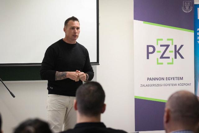 Zalaegerszegen tartott előadást Vajda Attila, olimpiai bajnok kenus Zalaegerszegen tartott előadást Vajda Attila, olimpiai bajnok kenus