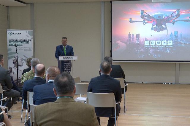 Kooperat�v Technol�gi�k Nemzeti Laborat�riuma - nyit�rendezv�ny a tesztp�ly�n  