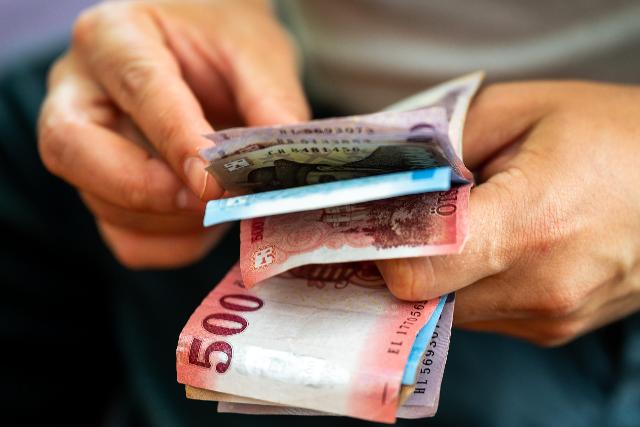 Júliustól indul a bolti készpénzfelvétel Júliustól indul a bolti készpénzfelvétel