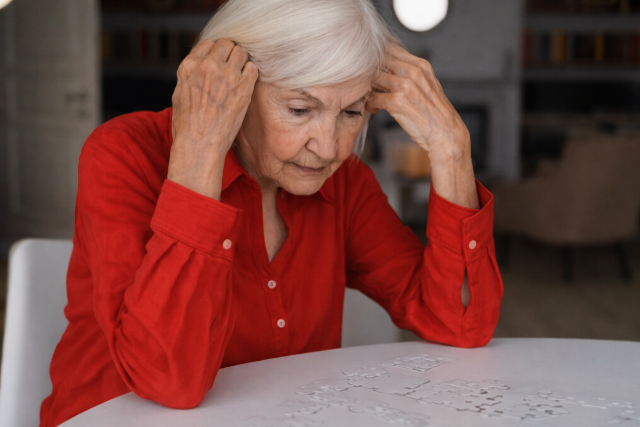 Mi t�rt�nik a demenci�val �l�kkel napnyugta ut�n?