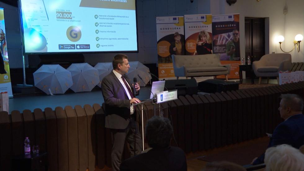 Gondosóra program – Segítség egyetlen gombnyomással Gondosóra program – Segítség egyetlen gombnyomással