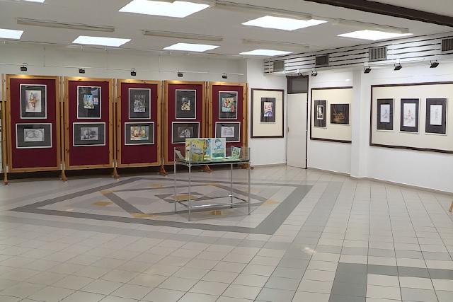 Ki�ll�t�s ny�lt a Nyitott Gal�ria K�pz�m�v�szeti M�hely alkot�inak munk�ib�l