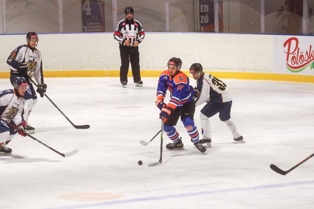 Veres�ggel ind�tott�k az �vet az Egerszegi Tit�nok