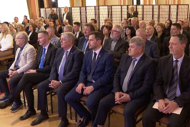 �v�rt�kel� f�rumot tartott a V�llalkoz�k �s Munk�ltat�k Orsz�gos Sz�vets�g�nek Zala V�rmegyei Szervezete