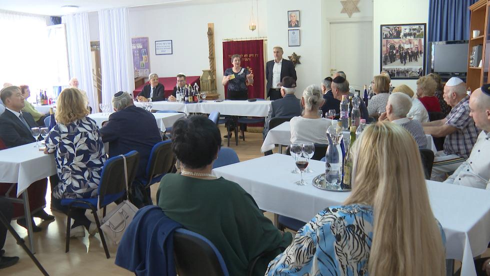 Örömünnep – Tóraolvasás a közösségi házban Örömünnep – Tóraolvasás a közösségi házban