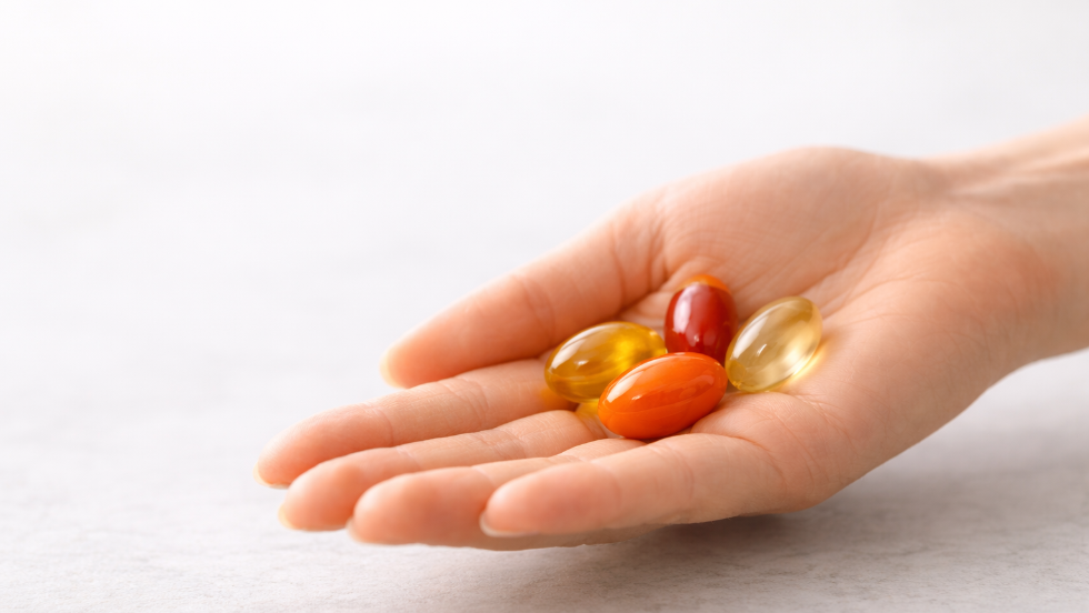 Bőrgyógyászok esküsznek rá: ez a 4 legjobb öregedésgátló vitamin Bőrgyógyászok esküsznek rá: ez a 4 legjobb öregedésgátló vitamin