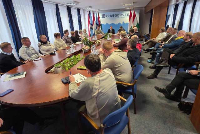 A h�helyzetre reag�lva v�delmi egyeztet�s zajlott a zalaegerszegi v�rosh�z�n