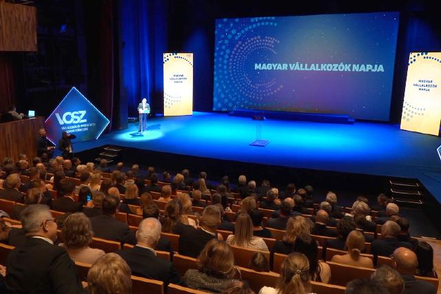 Magyar Vllalkozk Napja – zalaiak a djazottak kztt