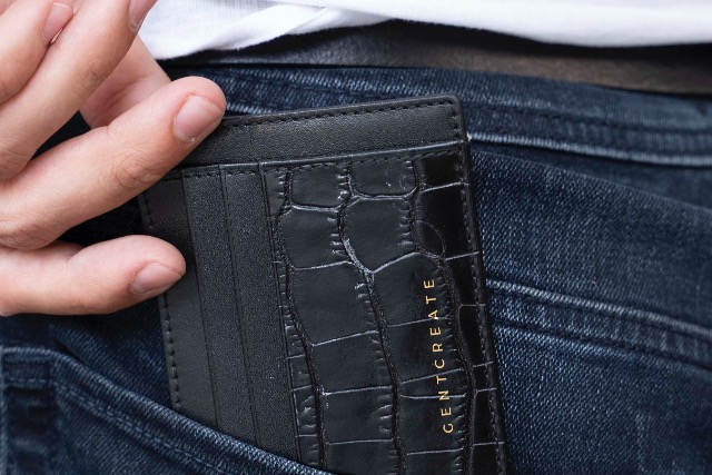 Megtartotta az elveszett p�nzt�rc�t
