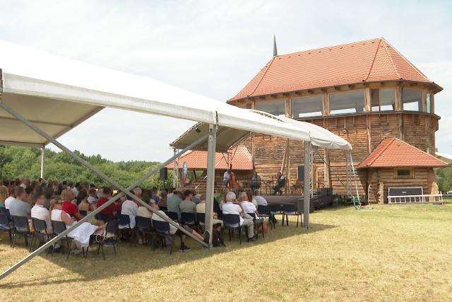 Kultúrával és természetközeli élményekkel töltődhettek a látogatók a magyarföldi Fatemplom Fesztiválon Kultúrával és természetközeli élményekkel töltődhettek a látogatók a magyarföldi Fatemplom Fesztiválon