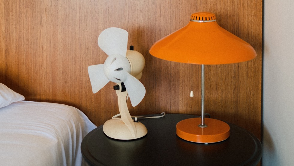 Ez történik a testünkkel, ha bekapcsolt ventilátor mellett alszunk Ez történik a testünkkel, ha bekapcsolt ventilátor mellett alszunk