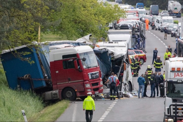 Szlovkiai buszbaleset: 18 utas hazarkezett, ketten tovbbra is mlyaltatsban vannak