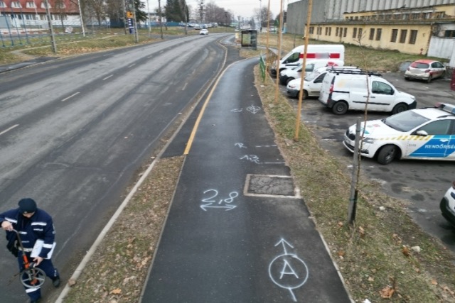 Baleset Zalaegerszegen – a rendőrök keresik a kerékpárost