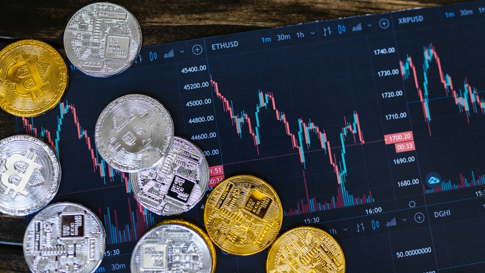 Kriptovaluta ügyletekben való jártasságra hivatkozott a csaló – vádat emeltek Kriptovaluta ügyletekben való jártasságra hivatkozott a csaló – vádat emeltek