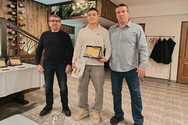 A legeredm�nyesebb birk�z�kat k�sz�nt�tt�k Zalaegerszegen