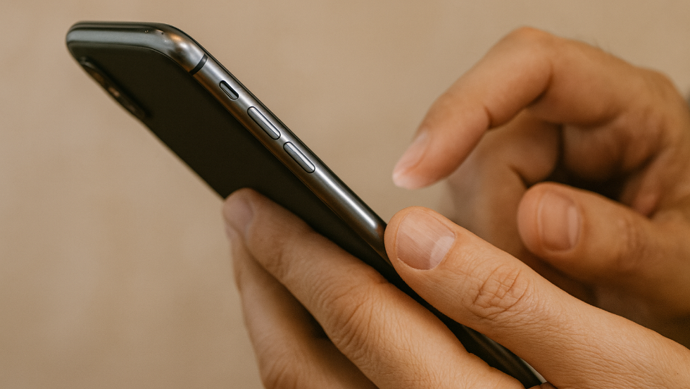 Vigyázat! Csalók telefonálnak a Magyar Vöröskereszt nevében, mikuláscsomagra gyűjtenek Vigyázat! Csalók telefonálnak a Magyar Vöröskereszt nevében, mikuláscsomagra gyűjtenek