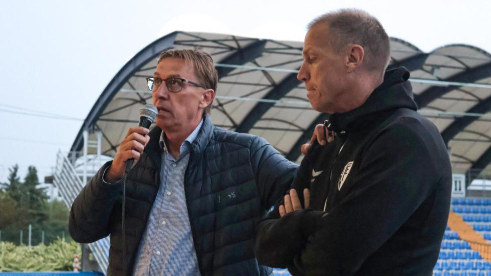 Leköszönt a ZTE FC elnöke, a sportigazgató is távozik Leköszönt a ZTE FC elnöke, a sportigazgató is távozik