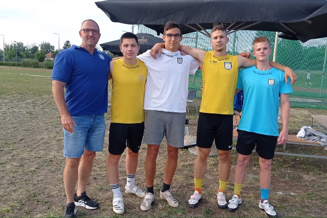 Mind a n�gy zalaegerszegi dob�atl�ta egy�ni cs�csot dobott Gy�rben
