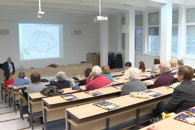 Megtartott�k az idei els� Senior Akad�mi�t