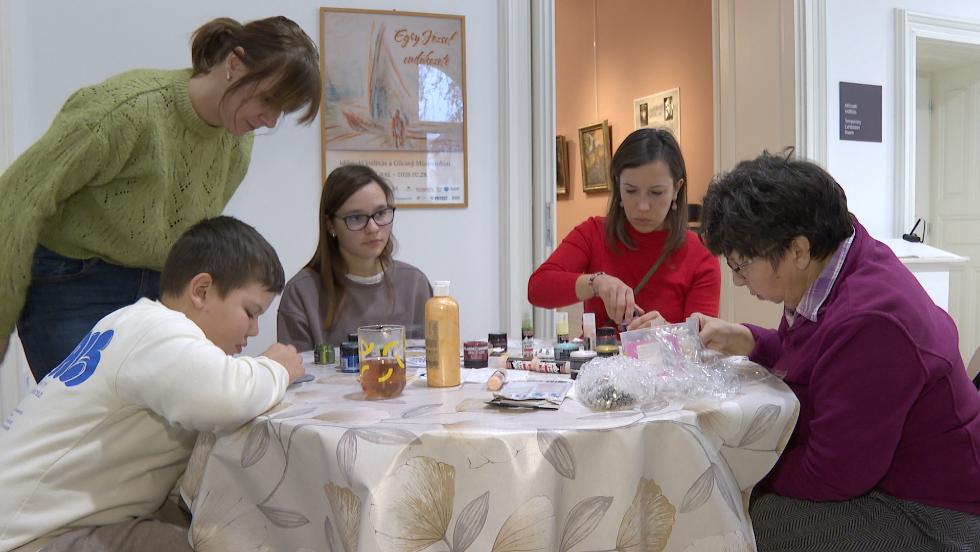 Lélekkel készült ünnep – adventi kézműveskedés a Göcseji Múzeumban Lélekkel készült ünnep – adventi kézműveskedés a Göcseji Múzeumban