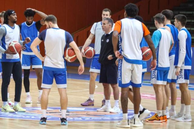 Edz�v�lt�s a ZTE KK-n�l: lemondott Kostas Mexas