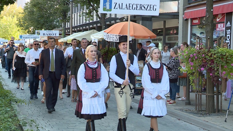 Háromnapos programkavalkád – Elkezdődött a Vadpörkölt- és Borfesztivál Zalaegerszegen Háromnapos programkavalkád – Elkezdődött a Vadpörkölt- és Borfesztivál Zalaegerszegen