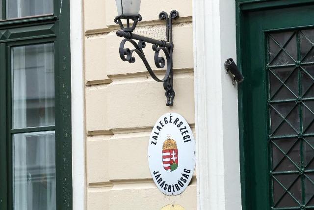 Újabb vádlottakat ítéltek el Zalaegerszegen világháborús jóvátételi csalások miatt Újabb vádlottakat ítéltek el Zalaegerszegen világháborús jóvátételi csalások miatt