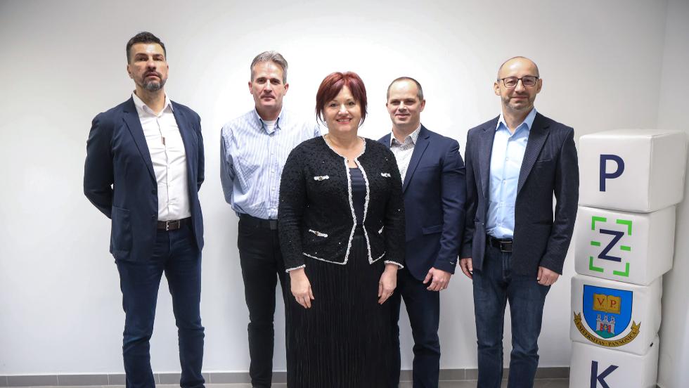 Logisztikai Szakmai Napot tartottak a Pannon Egyetem zalaegerszegi központjában
Logisztikai Szakmai Napot tartottak a Pannon Egyetem zalaegerszegi központjában