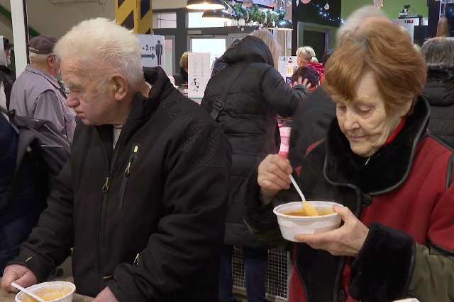 Jótékonysági főzés a zalaegerszegi Vásárcsarnokban Jótékonysági főzés a zalaegerszegi Vásárcsarnokban