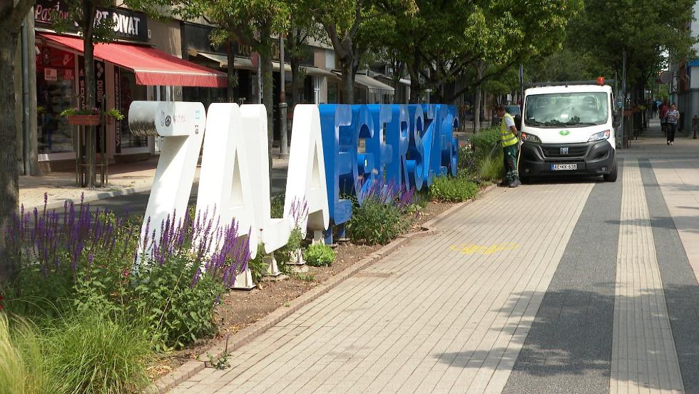 Sem Budapestnek, sem a megyei jogú városoknak nem kell befizetnie az iparűzésiadó-többletet idén Sem Budapestnek, sem a megyei jogú városoknak nem kell befizetnie az iparűzésiadó-többletet idén