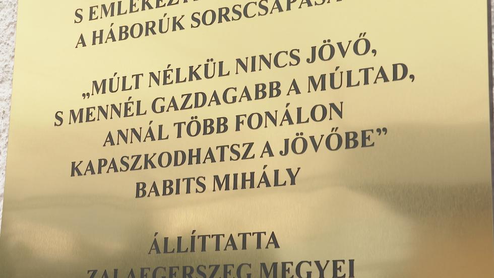 Mementó a háborúk sorscsapásaira emlékeztetve Mementó a háborúk sorscsapásaira emlékeztetve