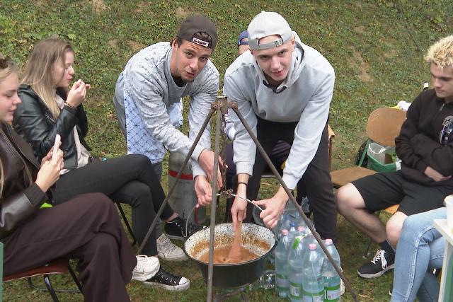 F�z�verseny, vet�lked�k �s sportprogramok a Ganz �brah�m Technikumban