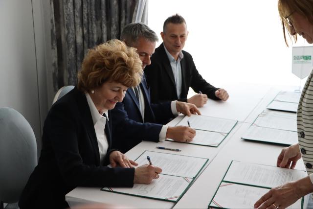 Egy�ttm�k�d�si meg�llapod�st k�t�tt a Zala V�rmegyei Korm�nyhivatal �s a MATE