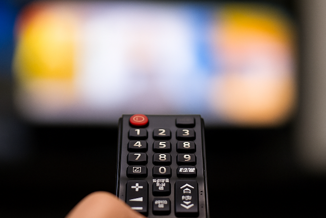 Eurpban cskkent a tvnzsre fordtott id – egyedl a magyarok tartottak ki eddigi szoksaik mellett