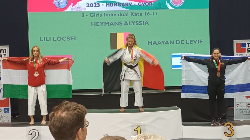 Egyéniben ezüstérmet, csapatban bronzérmet szerzett Lőcsei Fanni Lili Győrben Egyéniben ezüstérmet, csapatban bronzérmet szerzett Lőcsei Fanni Lili Győrben