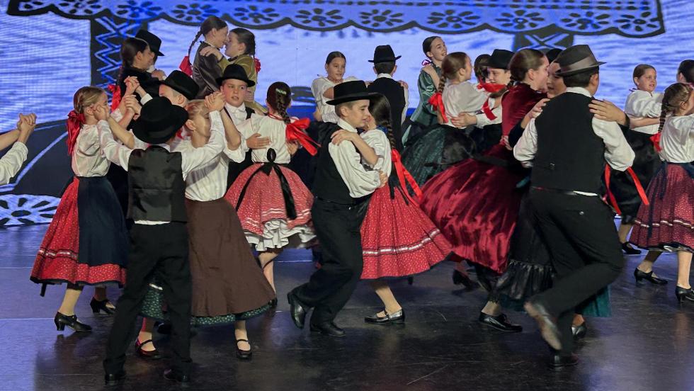 X. ZegaSztr – bemutatkoztak a vros tehetsgei