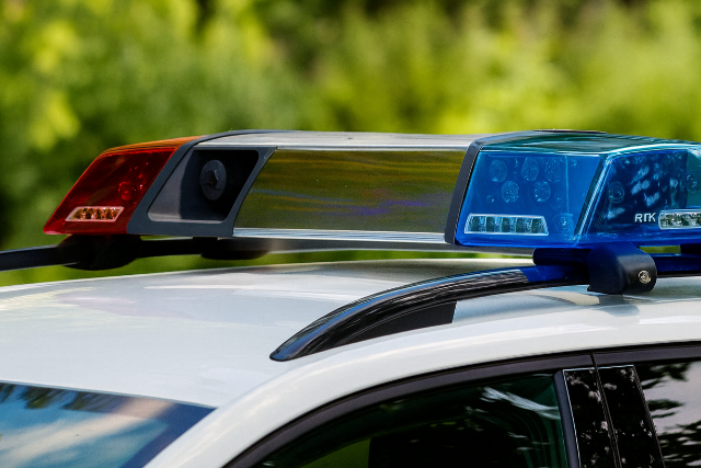 F�nak csap�dott egy aut� V�rpalot�n�l, a kizuhan� utas �let�t vesztette